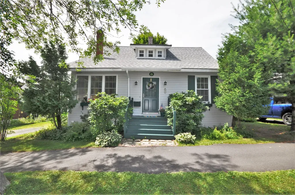 83 Wing Street Bangor ME 04401