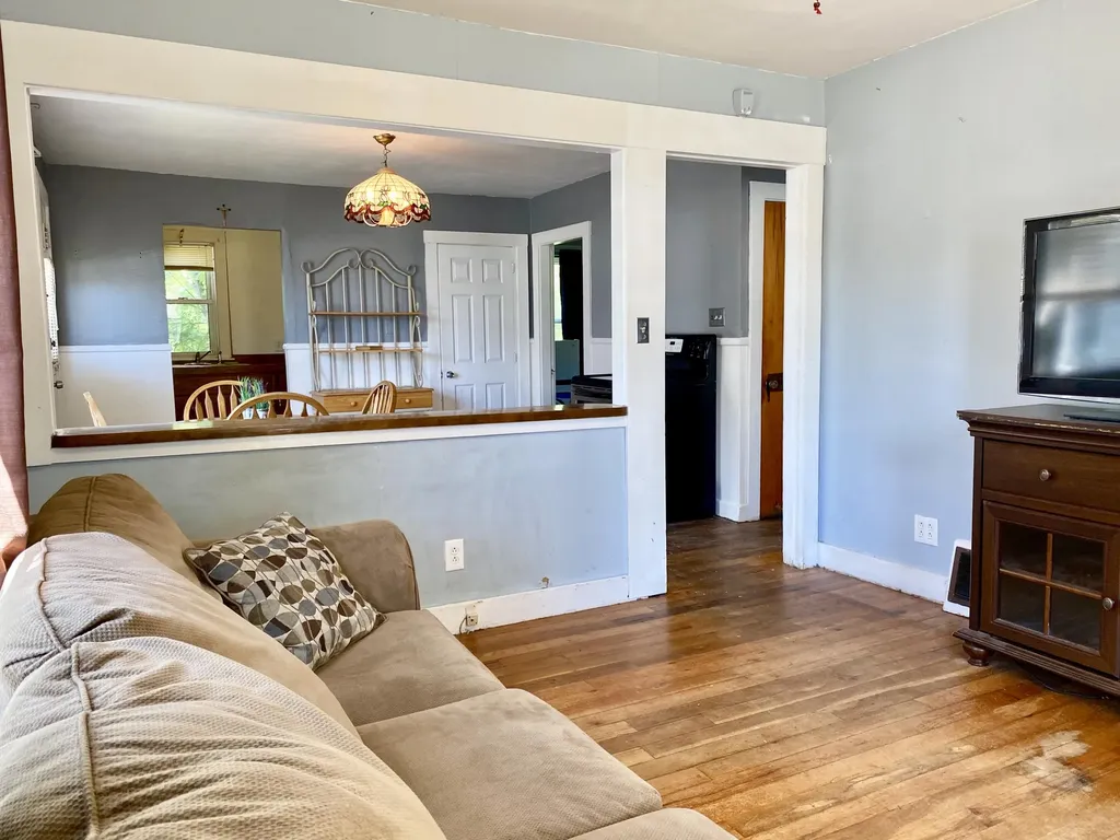 29 Perley Street Lewiston ME 04240