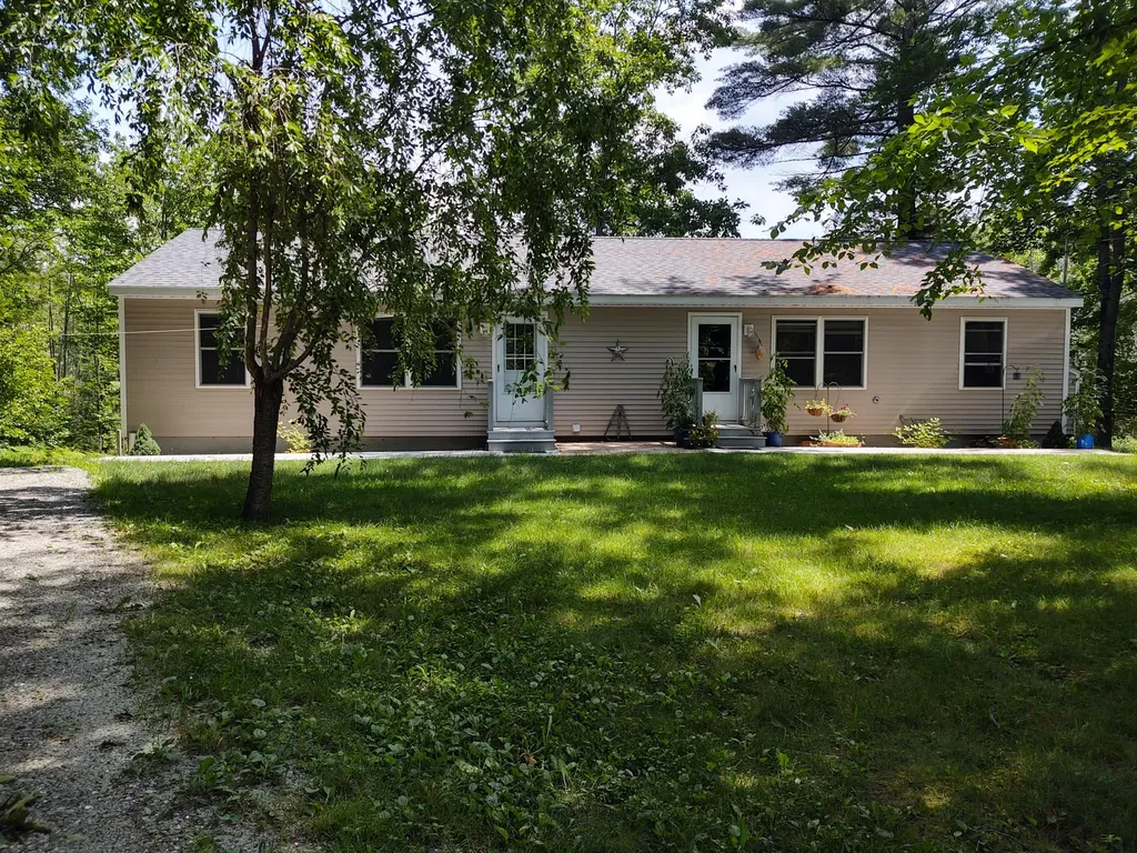 369 Main Street Oxford ME 04270