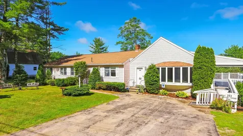 343 Birch Point Road Wiscasset ME 04578