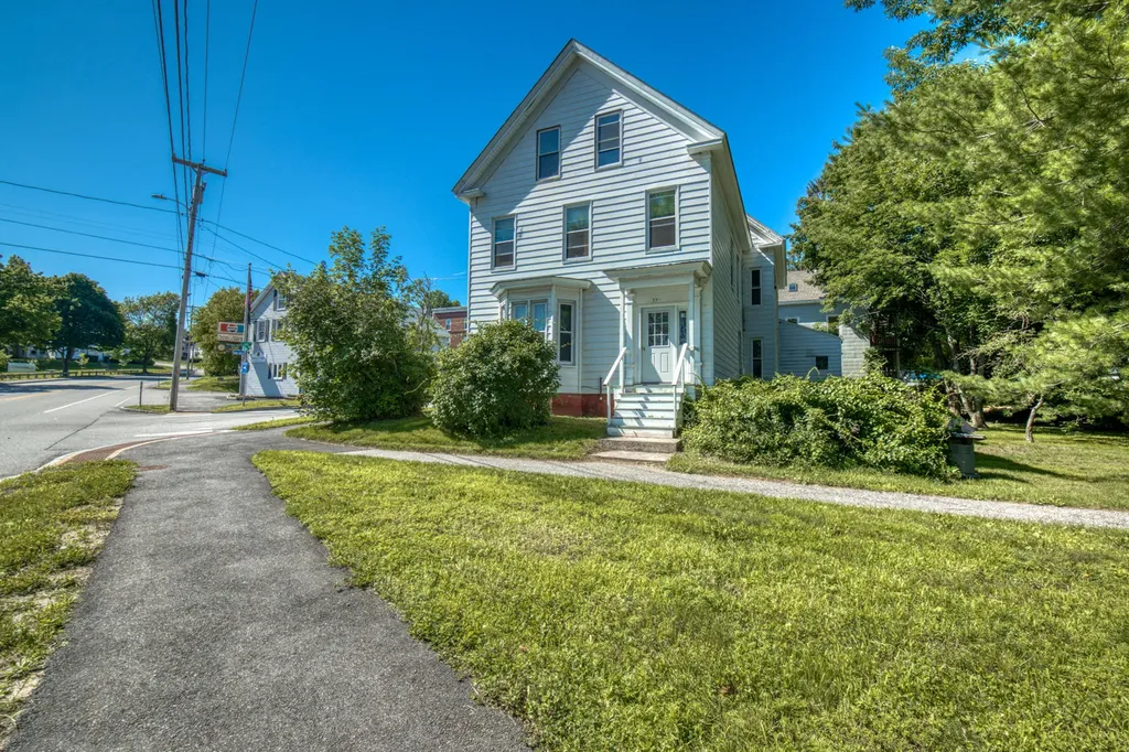 77 Fifth Street Auburn ME 04210