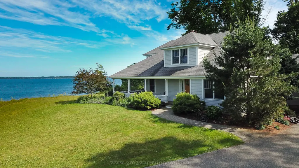 57 Mckay Road Lincolnville ME 04849