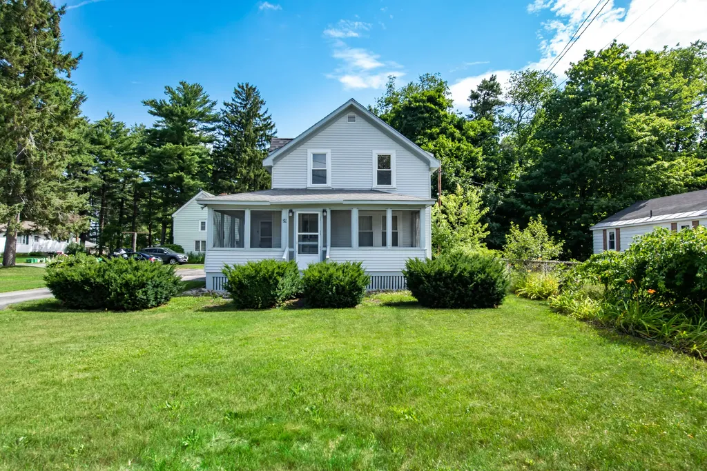 25 New Rochester Road Dover NH 03820