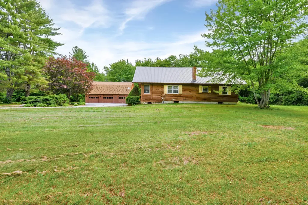 7 Friendly Acres Harrison ME 04040