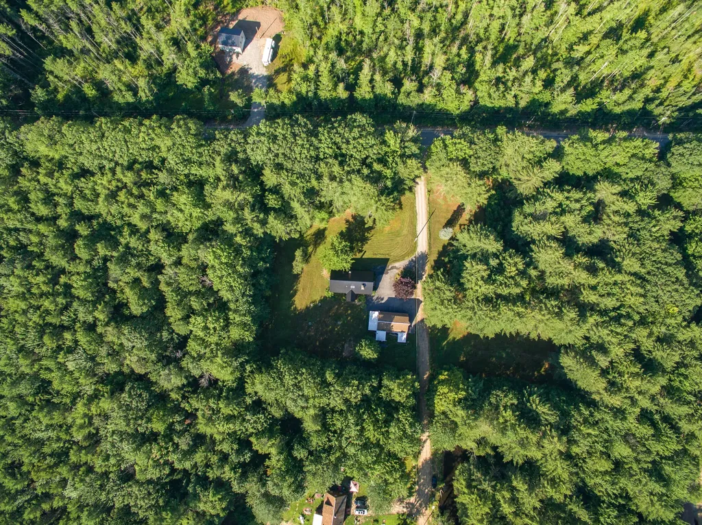 7 Friendly Acres Harrison ME 04040