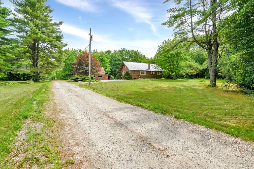 7 Friendly Acres Harrison ME 04040