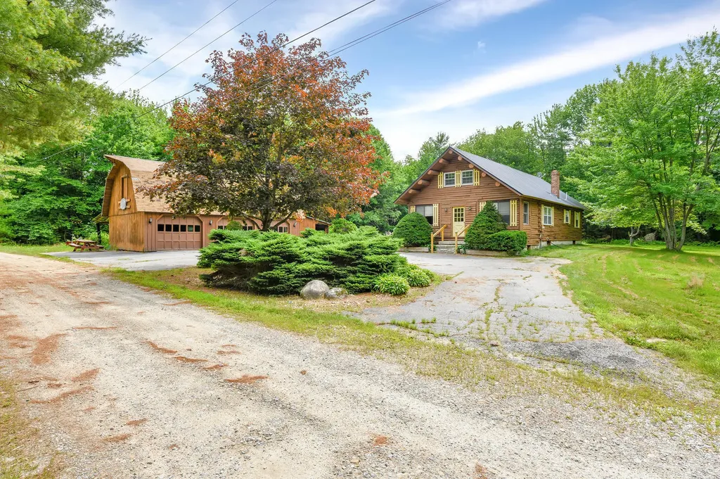 7 Friendly Acres Harrison ME 04040