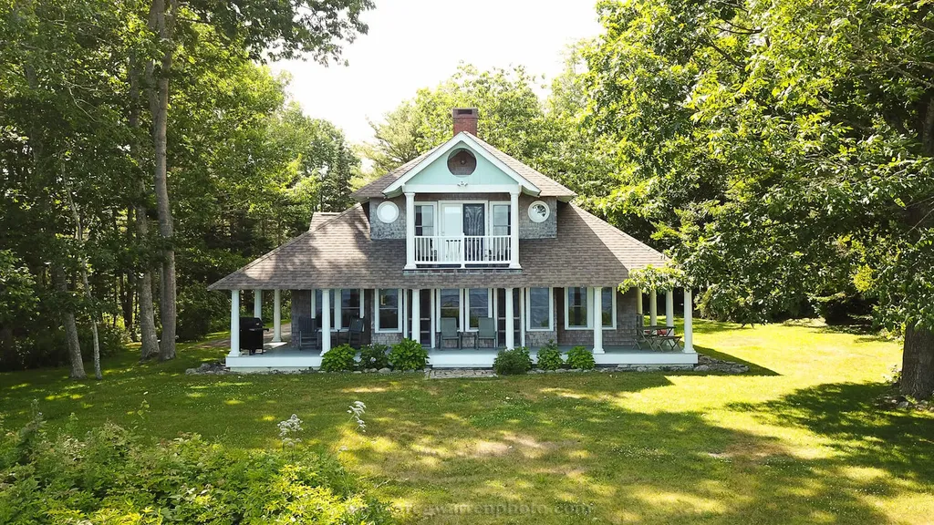 2575 Atlantic Highway Lincolnville ME 04849