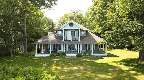 2575 Atlantic Highway Lincolnville ME 04849