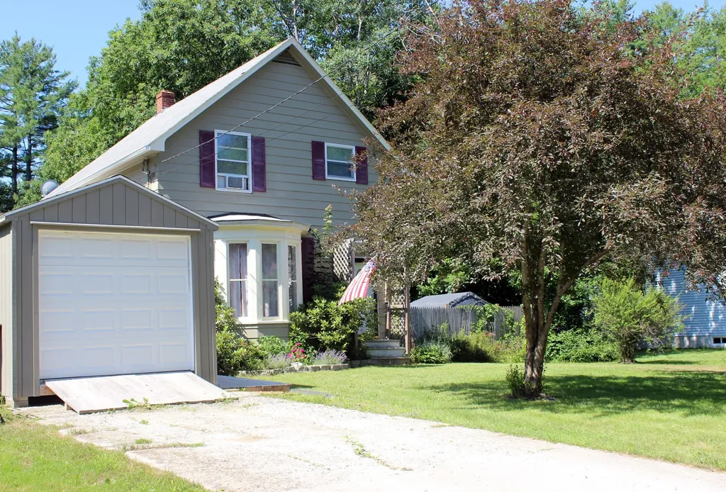 30 Towle Avenue Auburn ME 04210