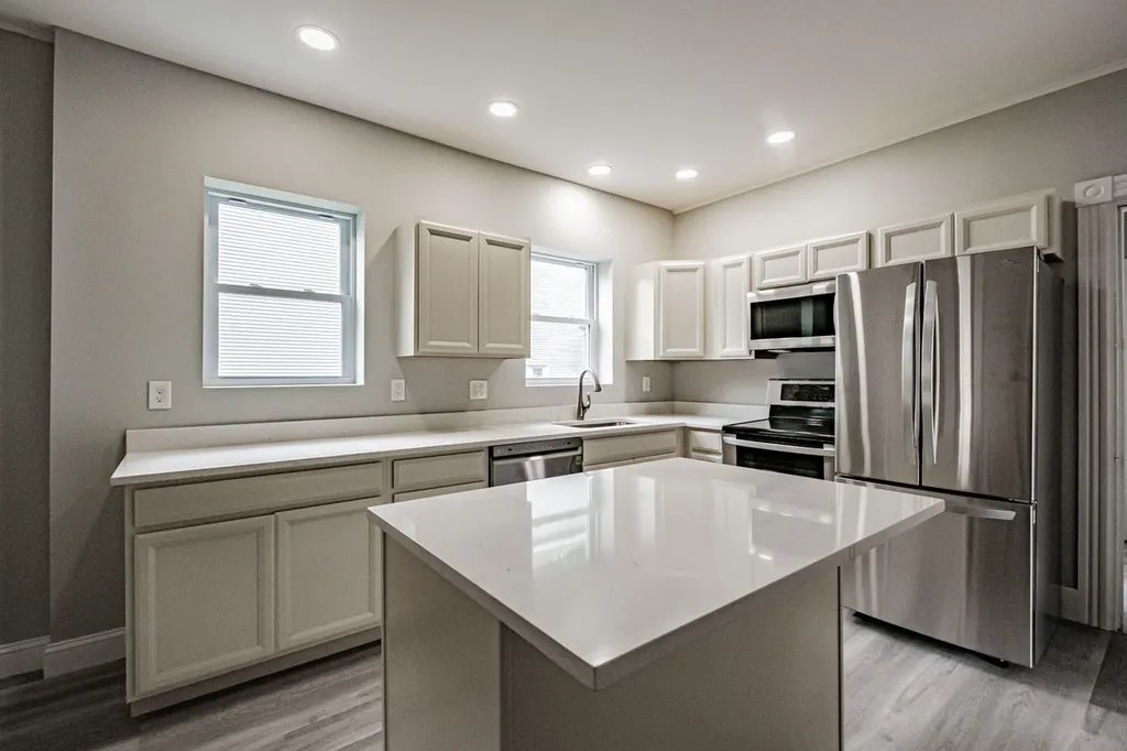 26 Poland Street Portland ME 04103