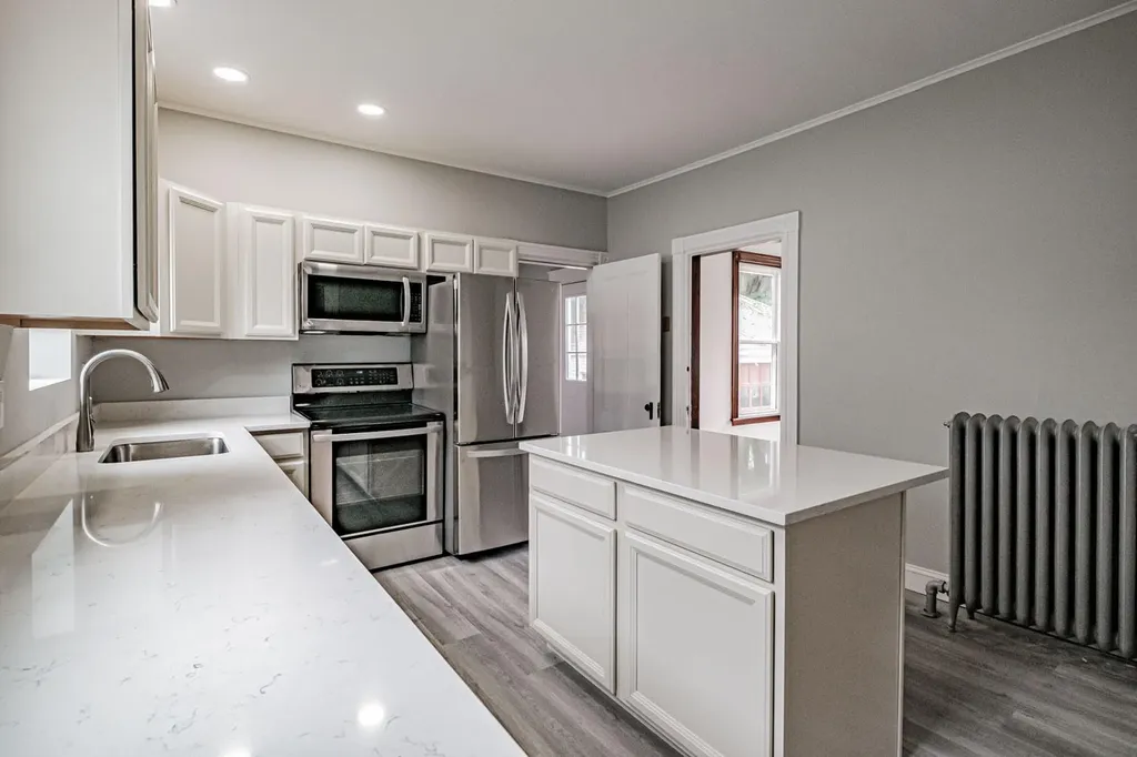 26 Poland Street Portland ME 04103