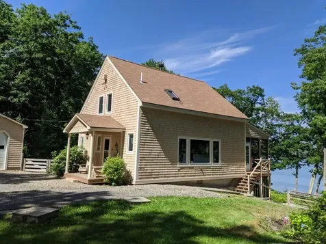 64 Higbee Lane Boothbay ME 04537