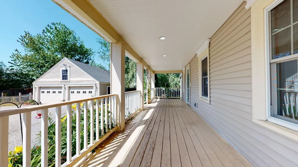 567 W Elm Street Yarmouth ME 04096