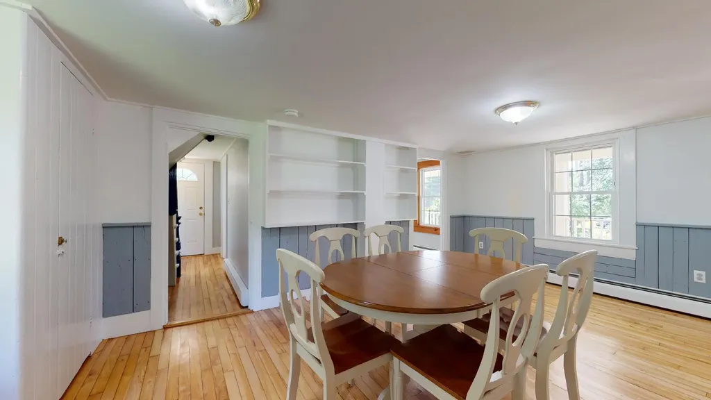 567 W Elm Street Yarmouth ME 04096