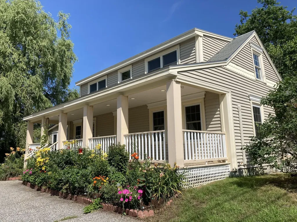 567 W Elm Street Yarmouth ME 04096