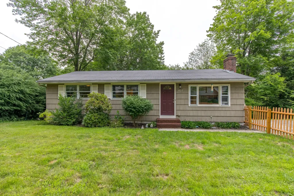 407 Duck Pond Road Westbrook ME 04092