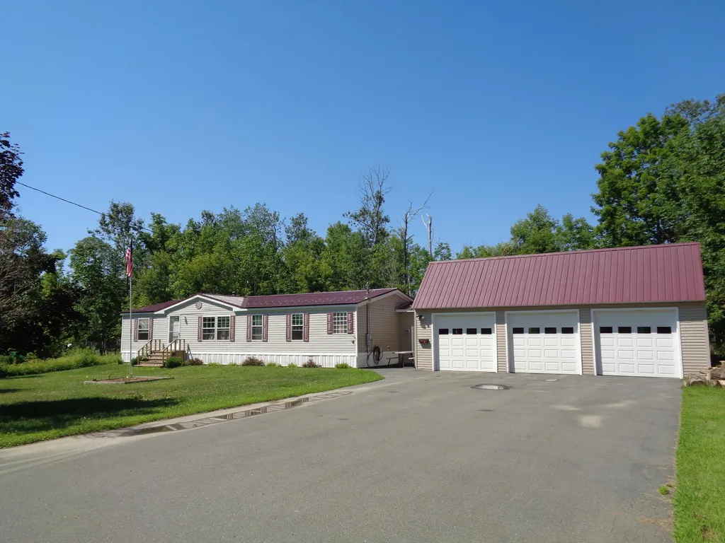 36 Davis Street Dover-foxcroft ME 04426