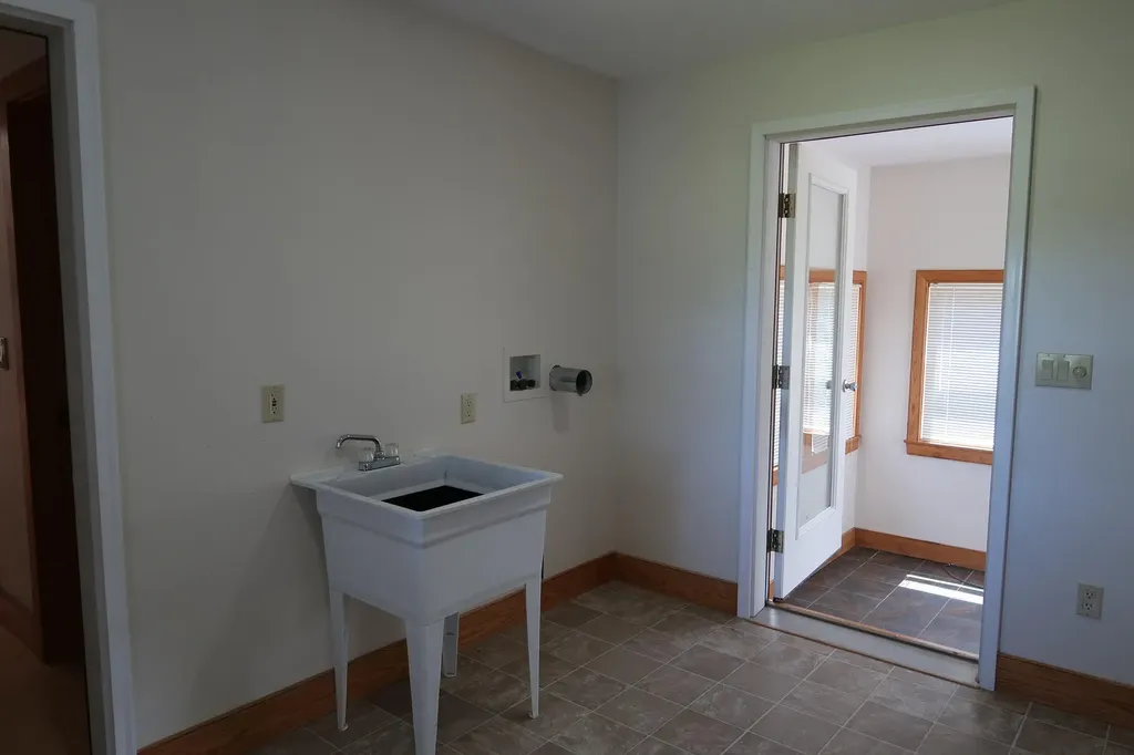 244 Old Union Road Washington ME 04574