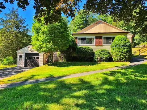 34 Adams Road Kittery ME 03904