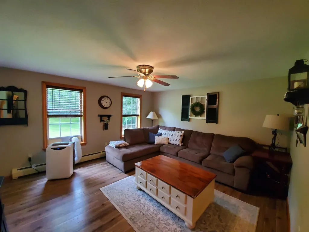 1037 West Road Waterboro ME 04087