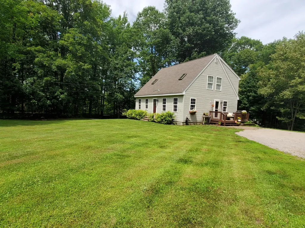 1037 West Road Waterboro ME 04087