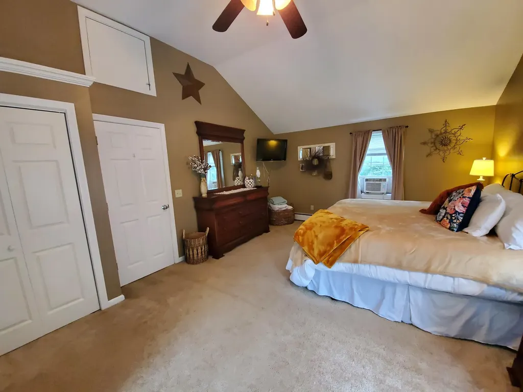 1037 West Road Waterboro ME 04087