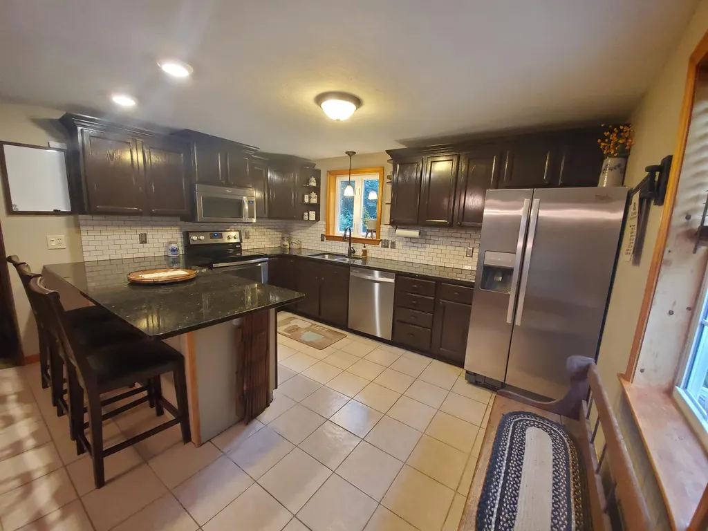 1037 West Road Waterboro ME 04087