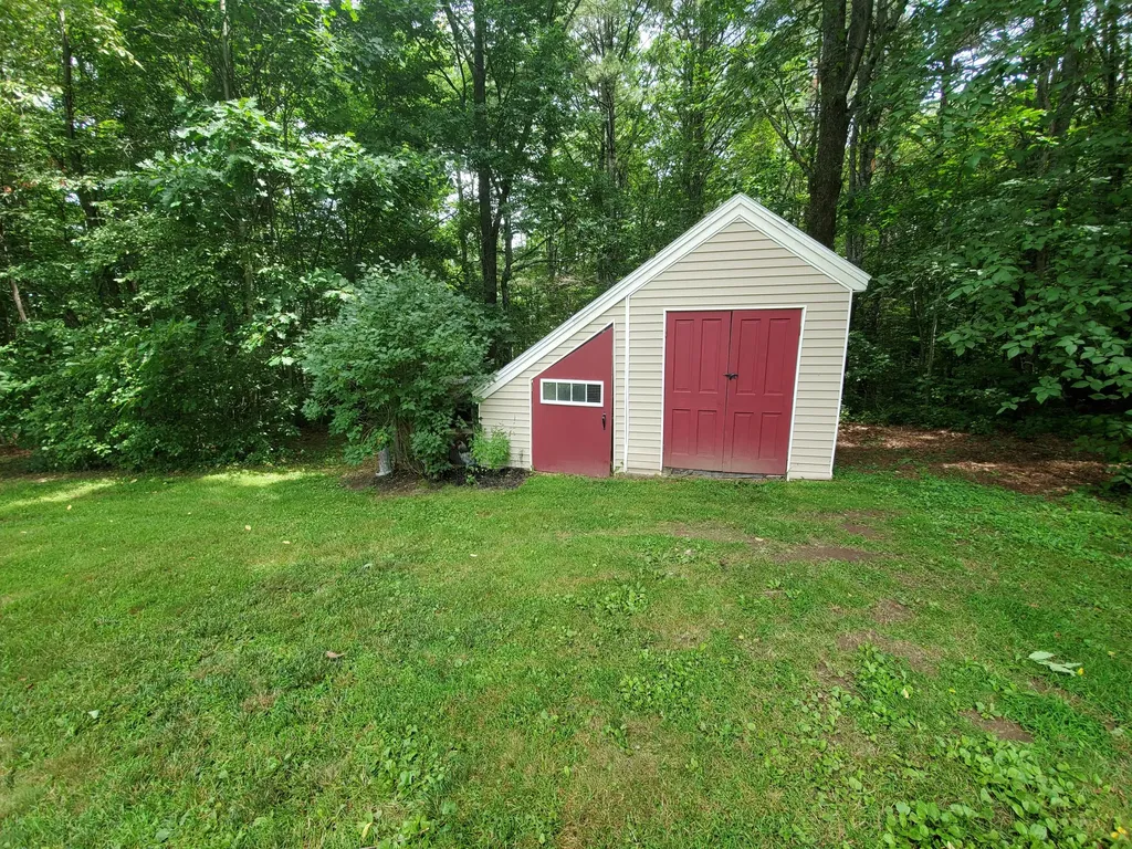 1037 West Road Waterboro ME 04087