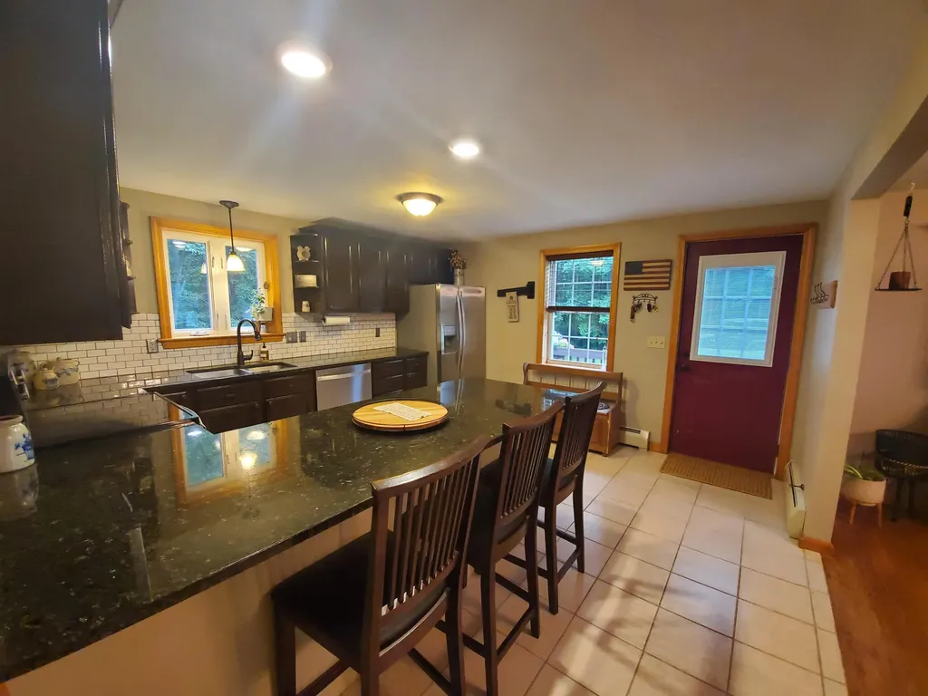 1037 West Road Waterboro ME 04087