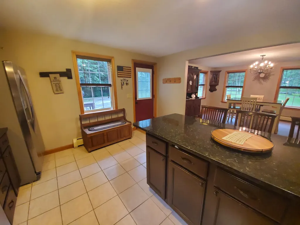 1037 West Road Waterboro ME 04087