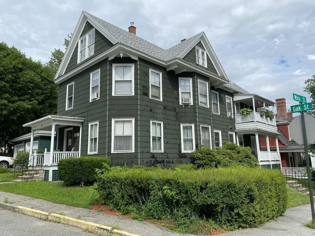 253 Oak Street Lewiston ME 04240