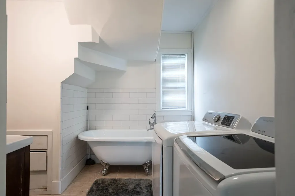 63 Clifton Street Portland ME 04101