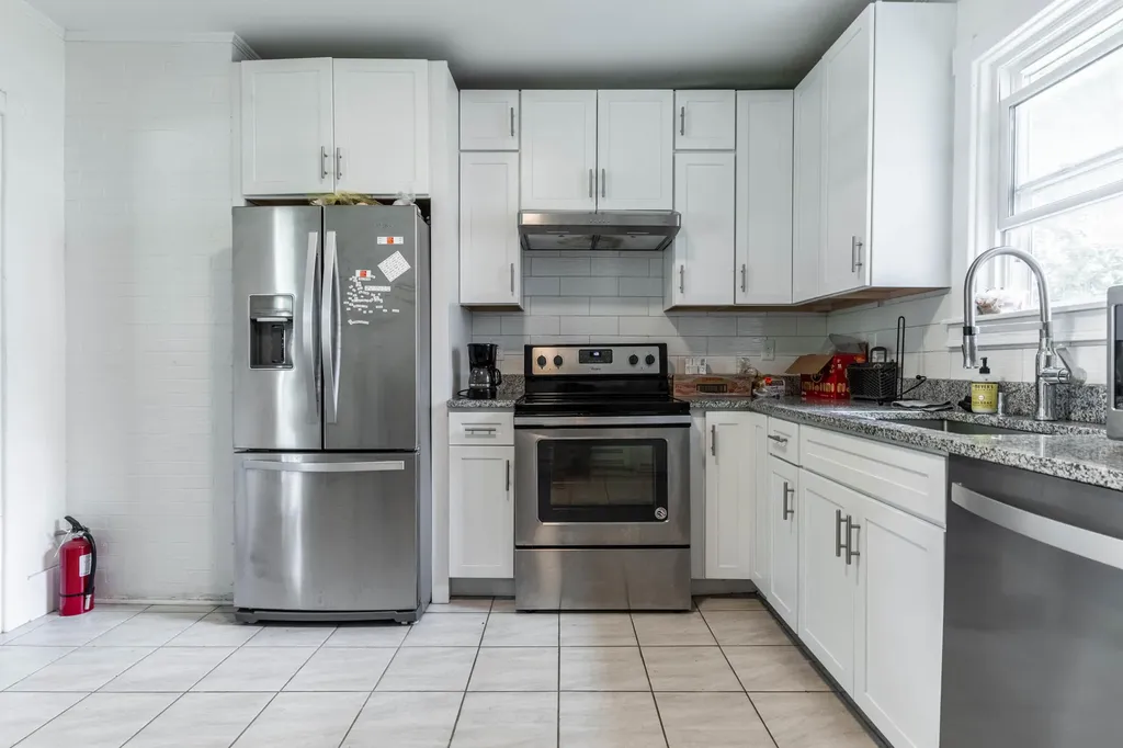 63 Clifton Street Portland ME 04101