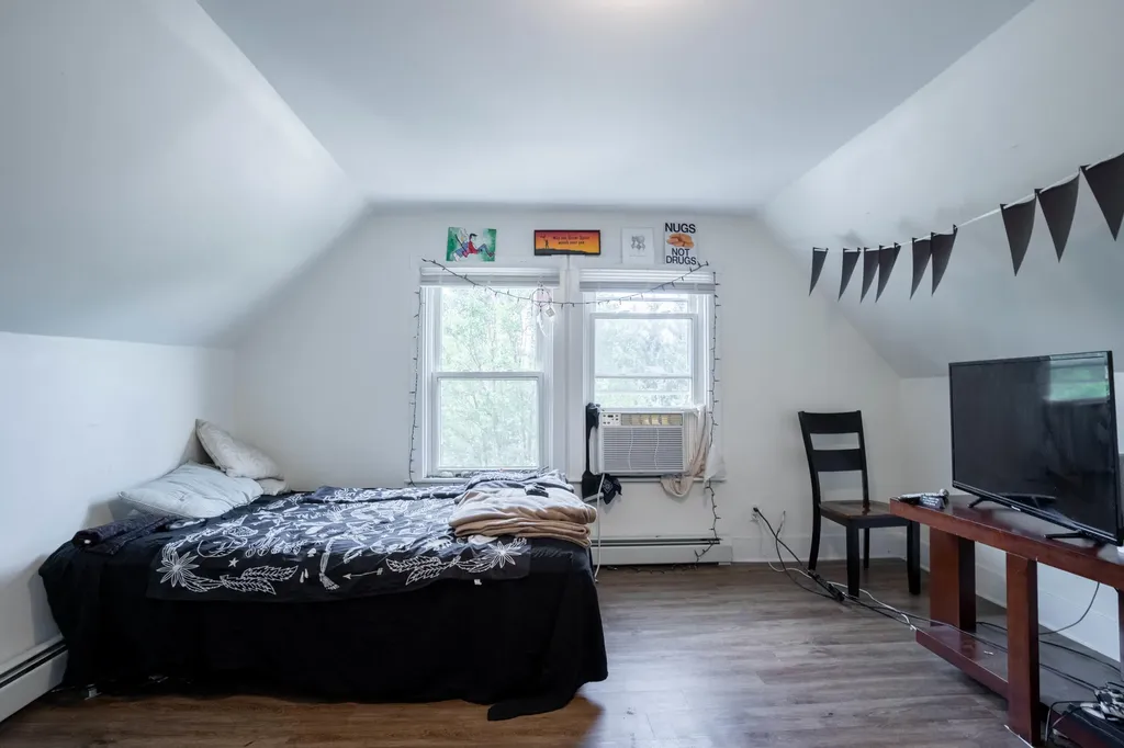63 Clifton Street Portland ME 04101