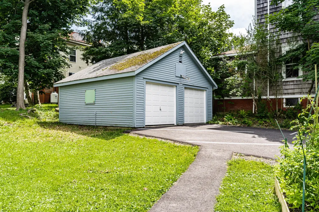 63 Clifton Street Portland ME 04101