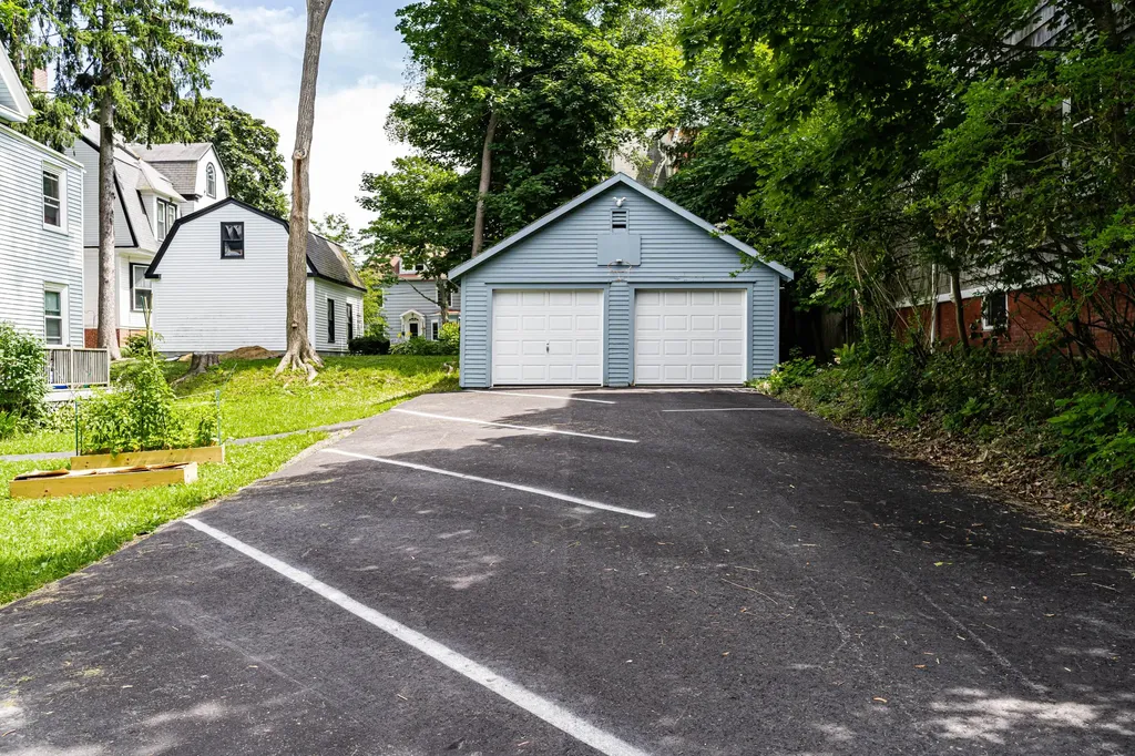 63 Clifton Street Portland ME 04101