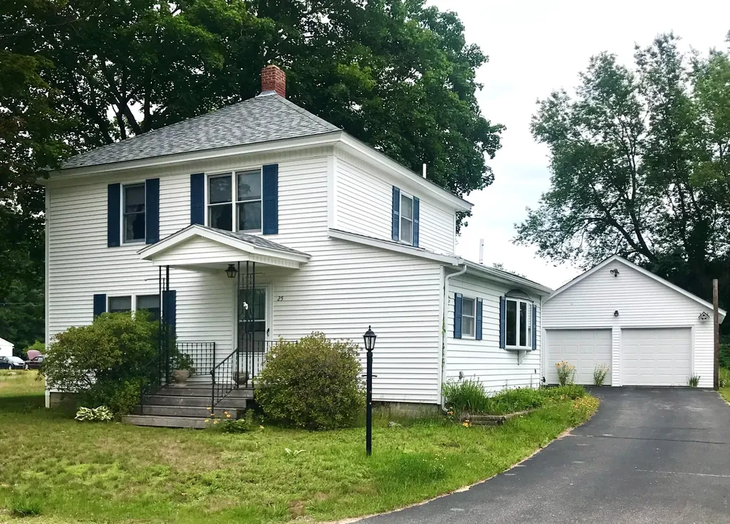 25 Mountainview Avenue Porter ME 04068