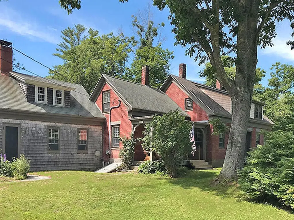 241 River Road Newcastle ME 04553