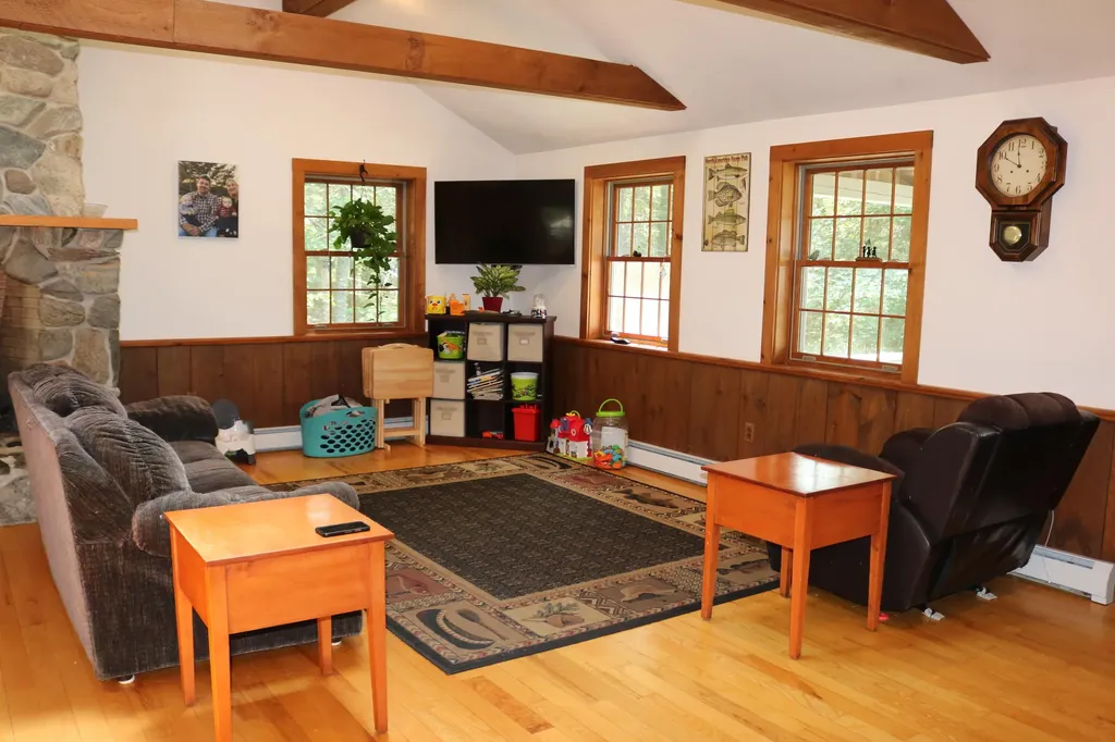 31 Donnell Pond Road Franklin ME 04634