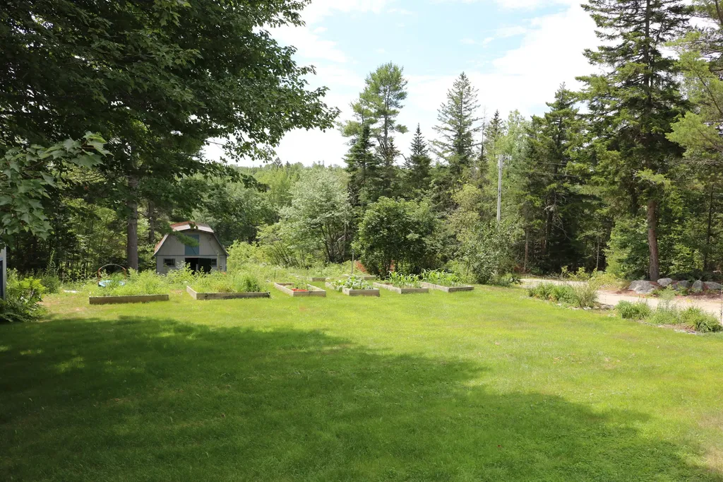 31 Donnell Pond Road Franklin ME 04634