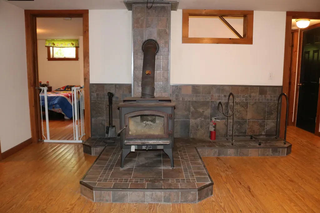 31 Donnell Pond Road Franklin ME 04634