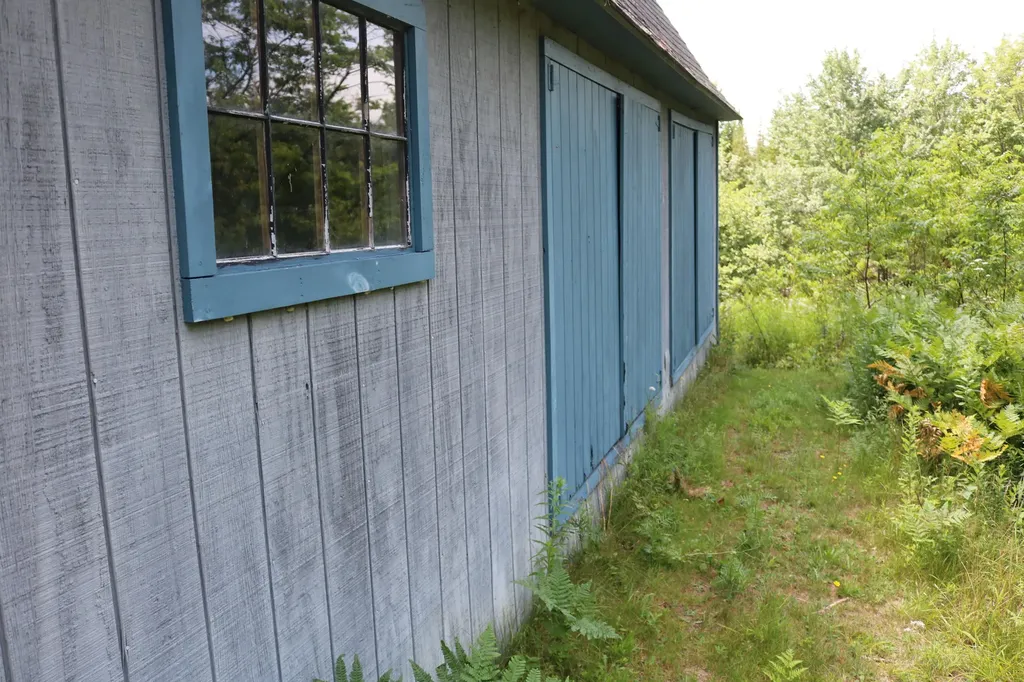 31 Donnell Pond Road Franklin ME 04634