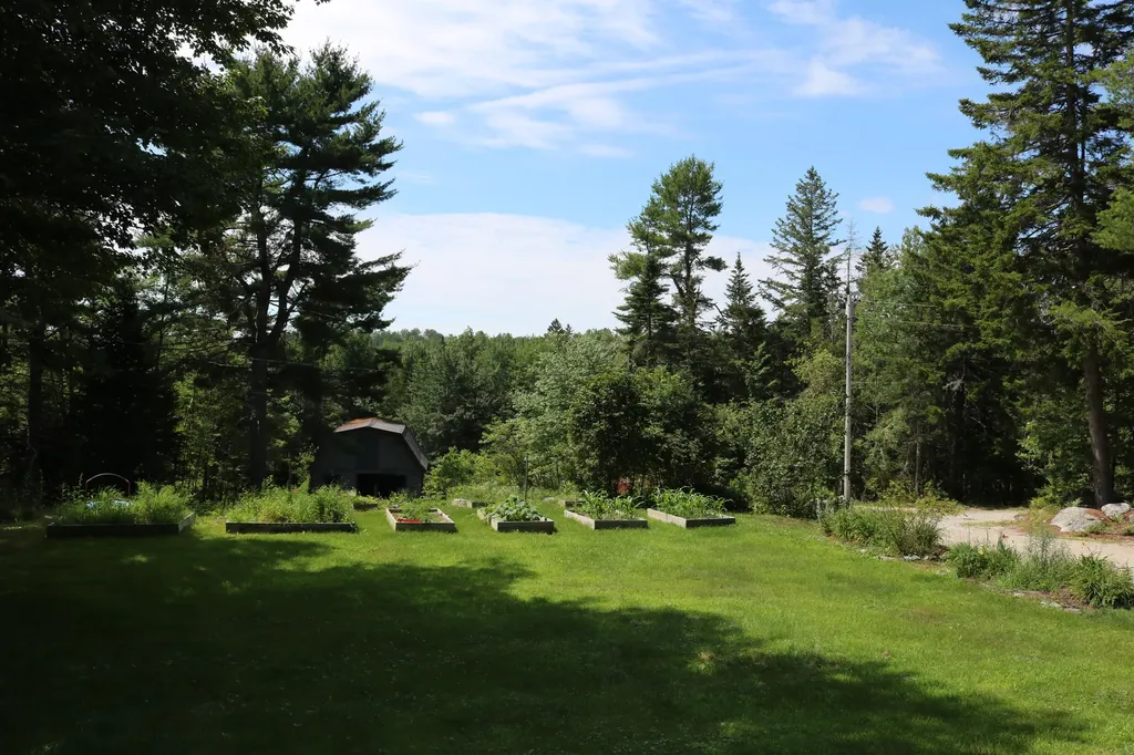 31 Donnell Pond Road Franklin ME 04634