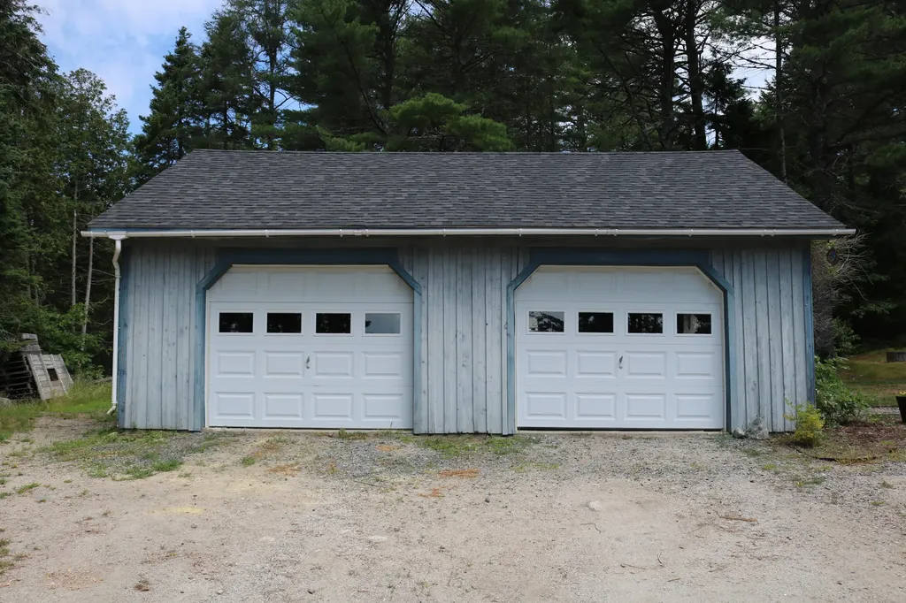 31 Donnell Pond Road Franklin ME 04634