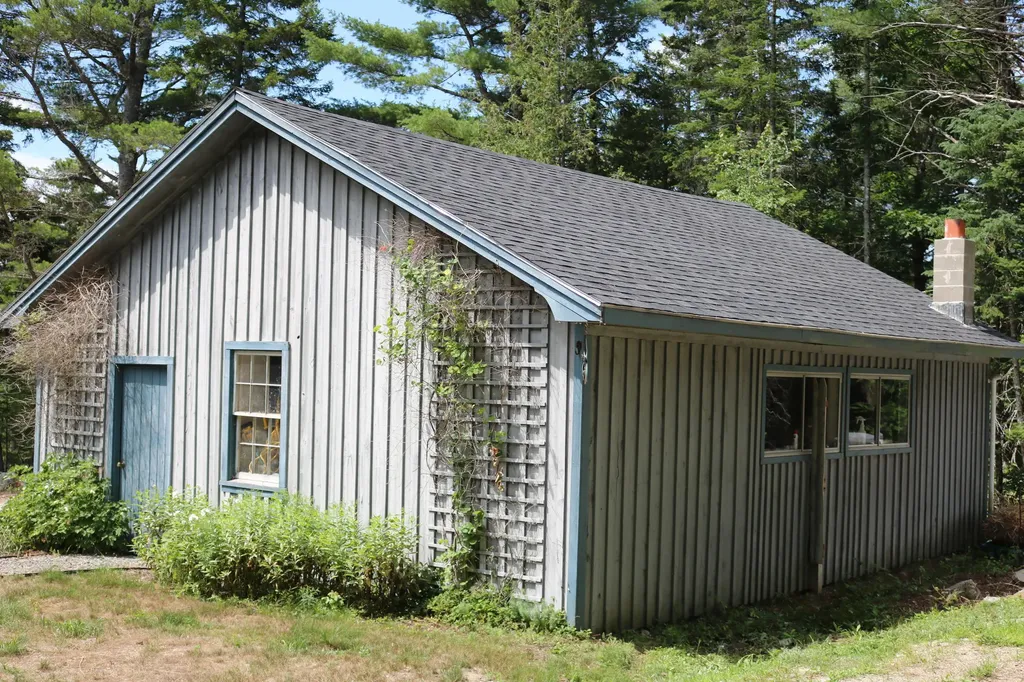 31 Donnell Pond Road Franklin ME 04634