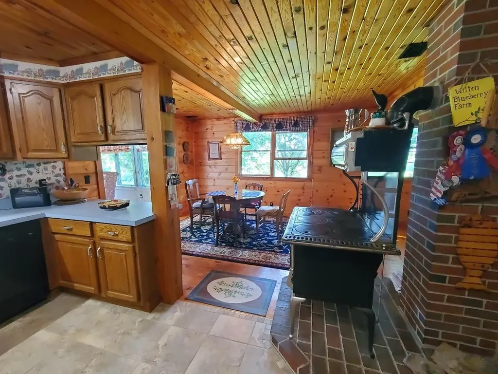 83 Mclaughlin Road Wilton ME 04294