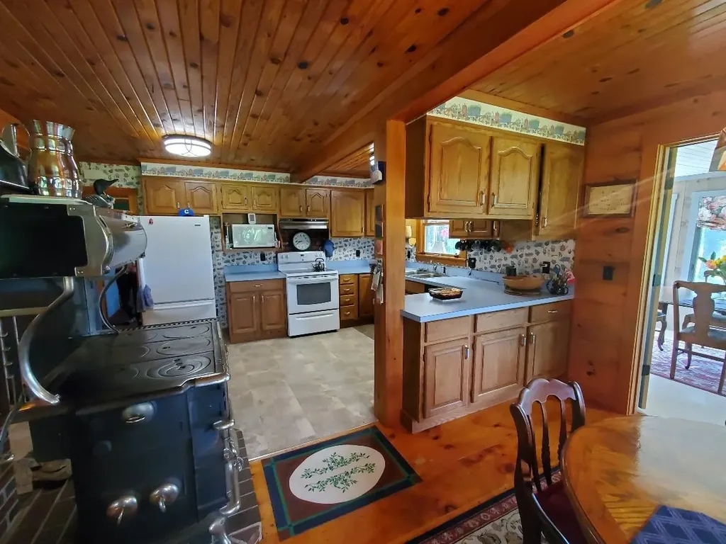 83 Mclaughlin Road Wilton ME 04294