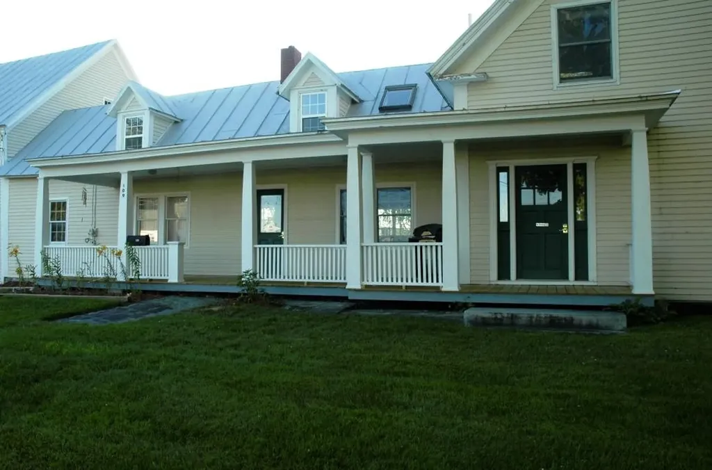 109 West Front Street Skowhegan ME 04976