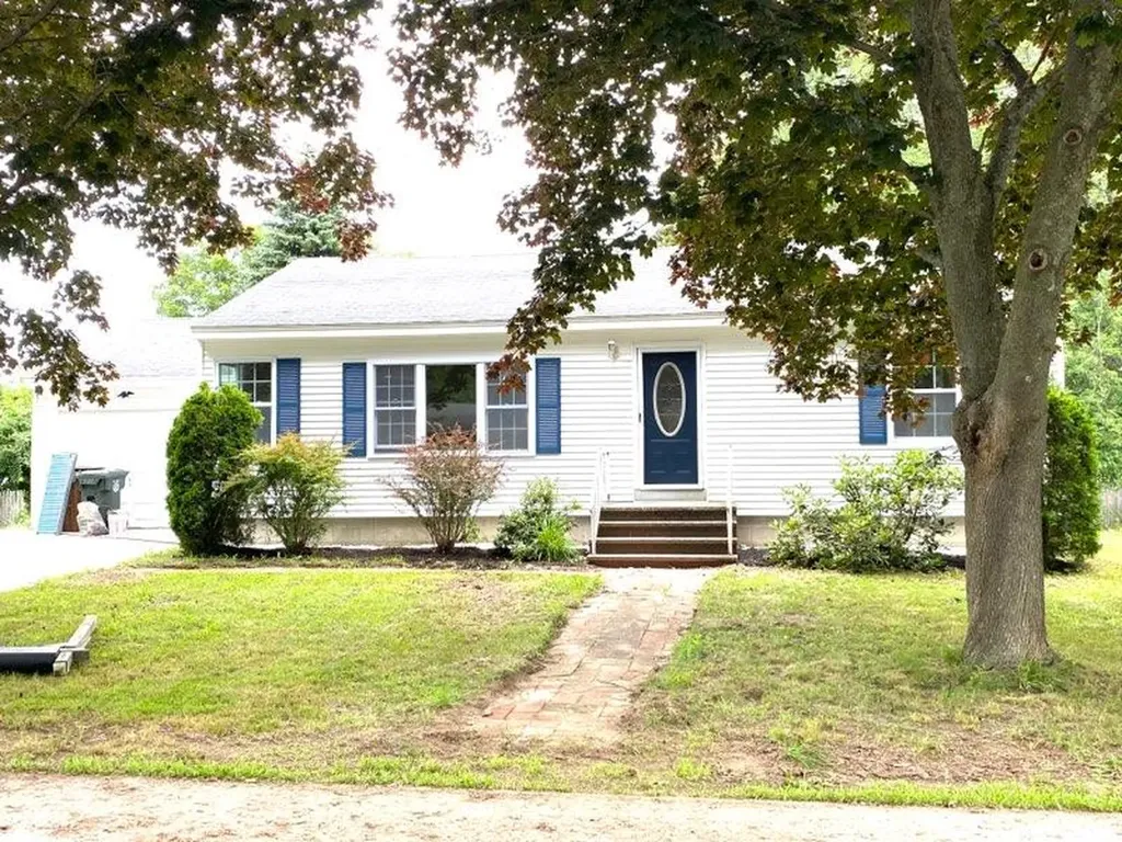 5 Colonial Drive Saco ME 04072